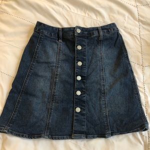 Size 4 Demin Button Skirt!